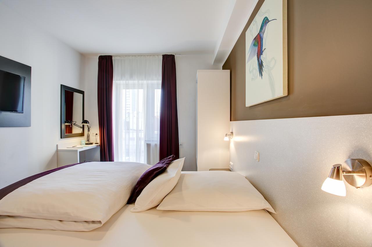 Hotel West ハンブルク エクステリア 写真